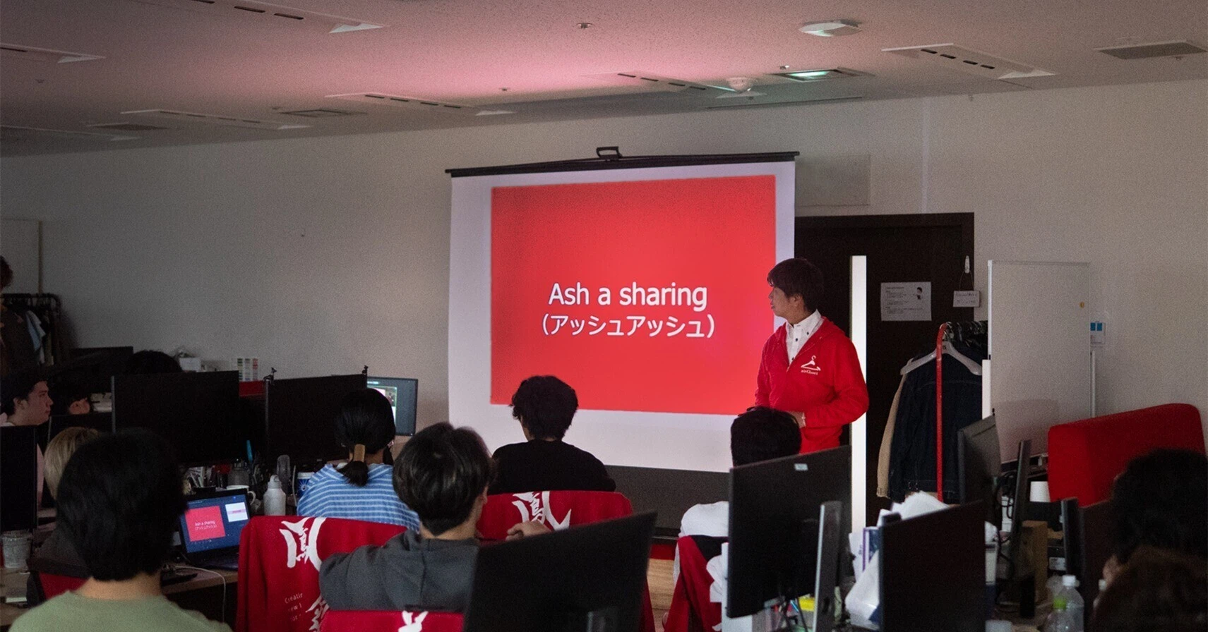 経営と現場の距離をゼロにする。11年続く「みんな会議」の舞台裏
