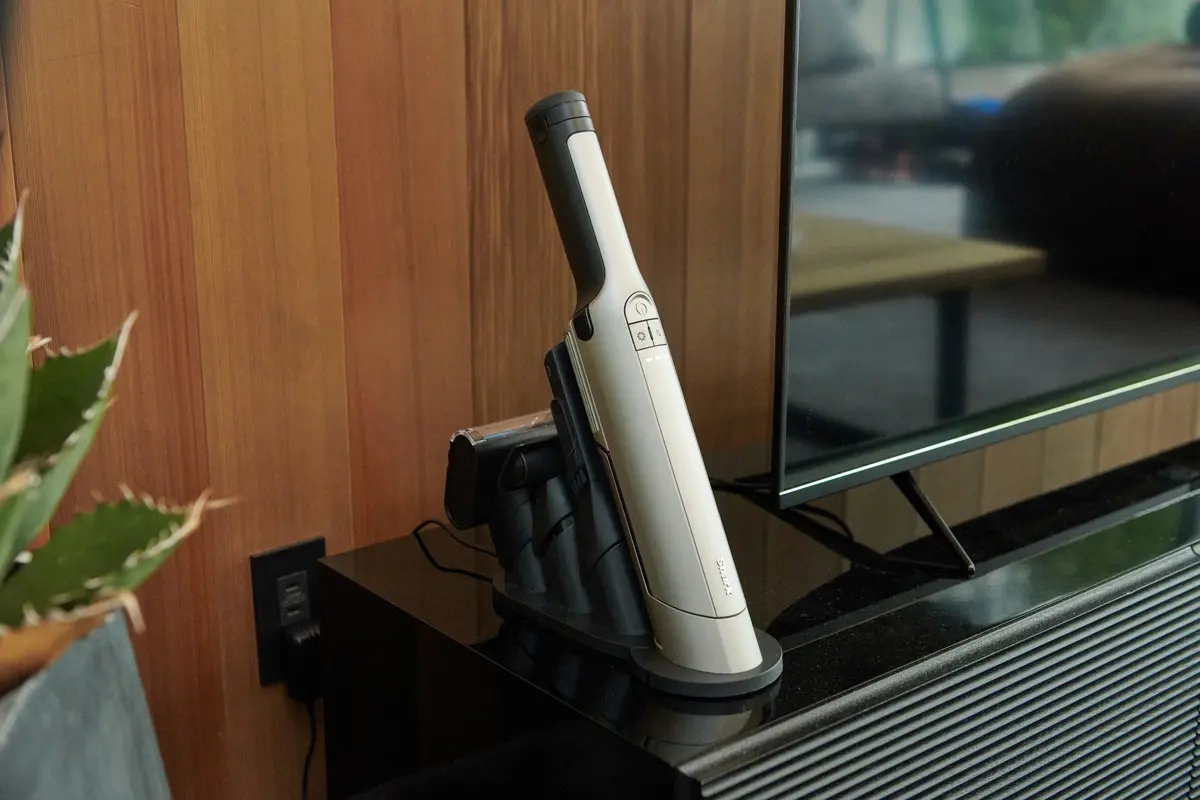 「日本のために」ハンディクリーナーNo.1のシャークが3年かけて開発！全方向強化モデル「EVOPOWER EX」の完成度に驚いた (GetNavi web　記事転載）