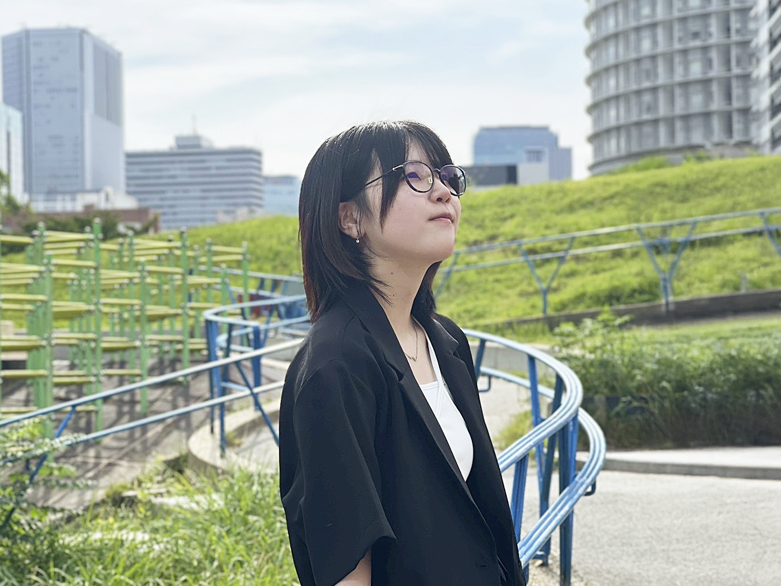 伝わらないもどかしさが、私を映像へと連れていった ─「伝えるのが苦手だった私」の遠回りな選択