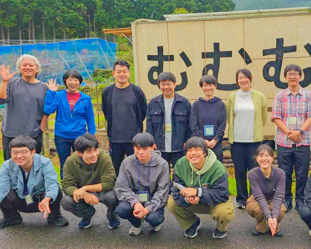 大学生の皆さんと、三重県尾鷲市で「企業の社会貢献性」をテーマとしたフィールドワークに参加しました