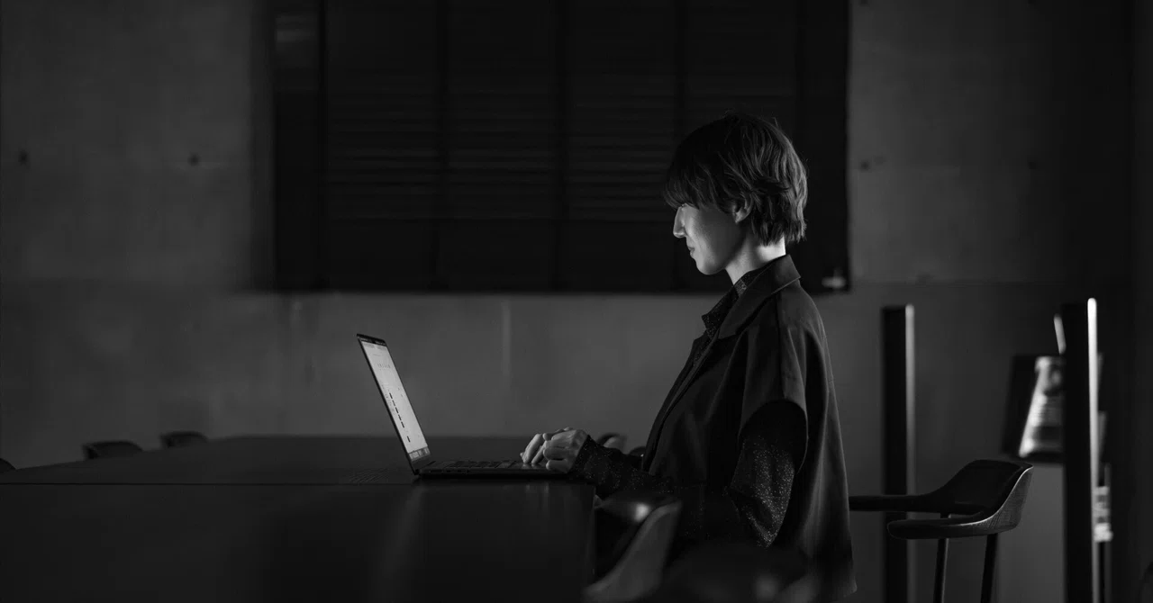 INTERVIEW｜かっこいいだけじゃ終わらせない——スタジオディテイルズのアートディレクター・小倉裕香が語る、下積みとこれから