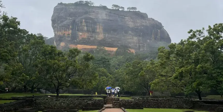 【社員旅行】スリランカの世界遺産「シーギリヤ・ロック」に登ってきました。（続々編）