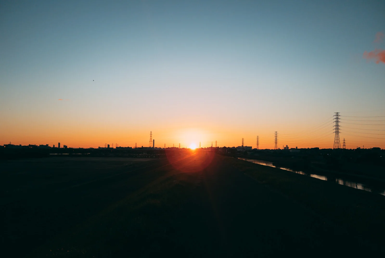 もっと、人を大切にする働き方があるはずだ