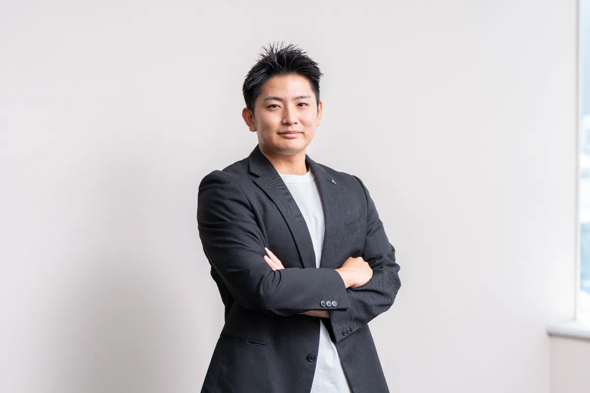 「もっと自分は活躍できる」その熱意をandUSで形にする。上月 勇弥が見つけた、人間関係と成長が両立する場所