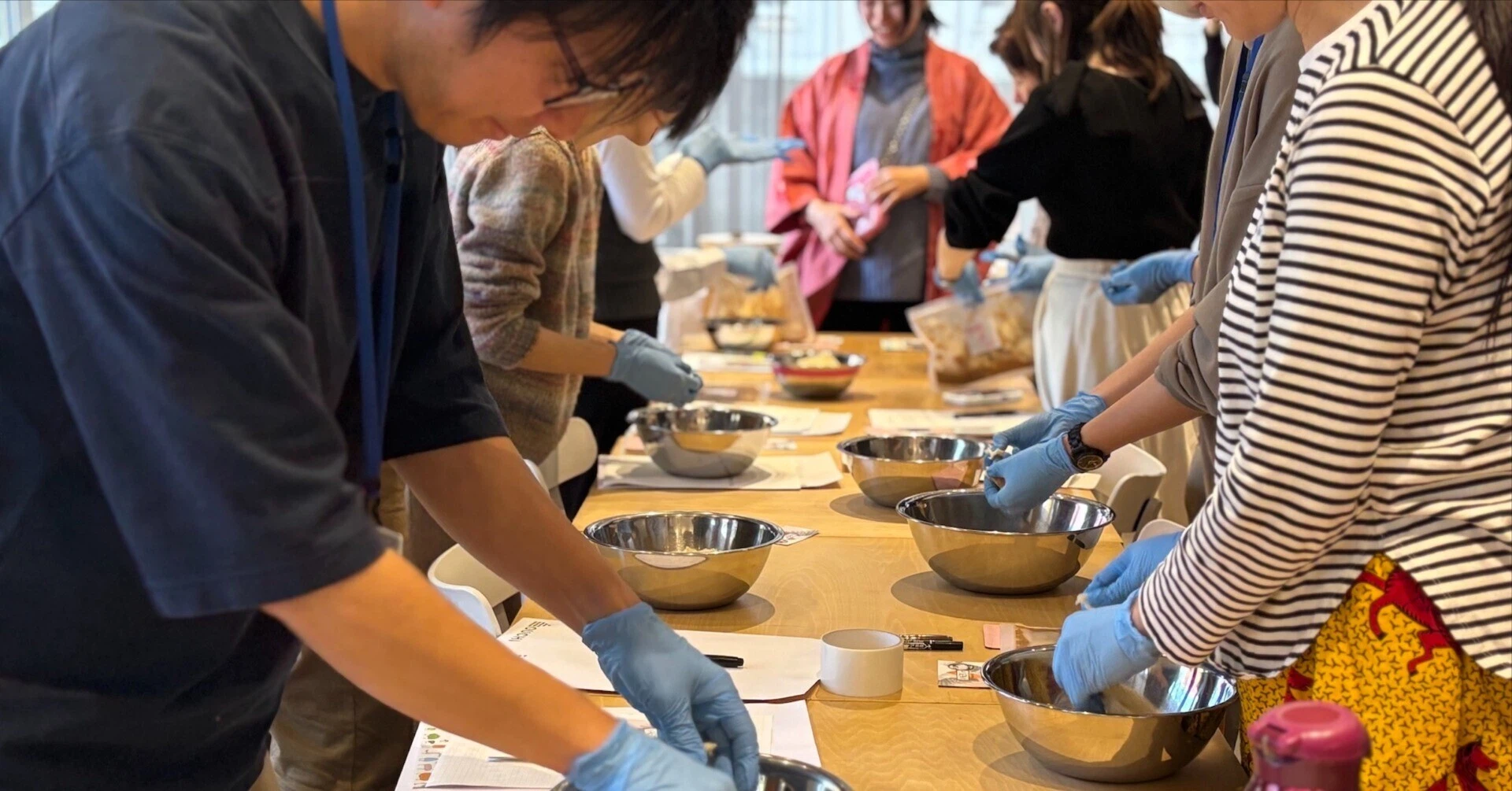 オランダ発の【廃棄パンで味噌作り】。OUCHI CAFE・KITCHEN（就労継続支援Ｂ型事業所）で開催したユニークなワークショップをレポート