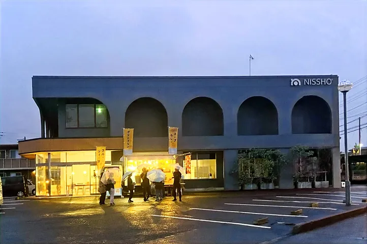社内交流に最適！金曜の仕事終わり、会社へキッチンカーをお呼びしました