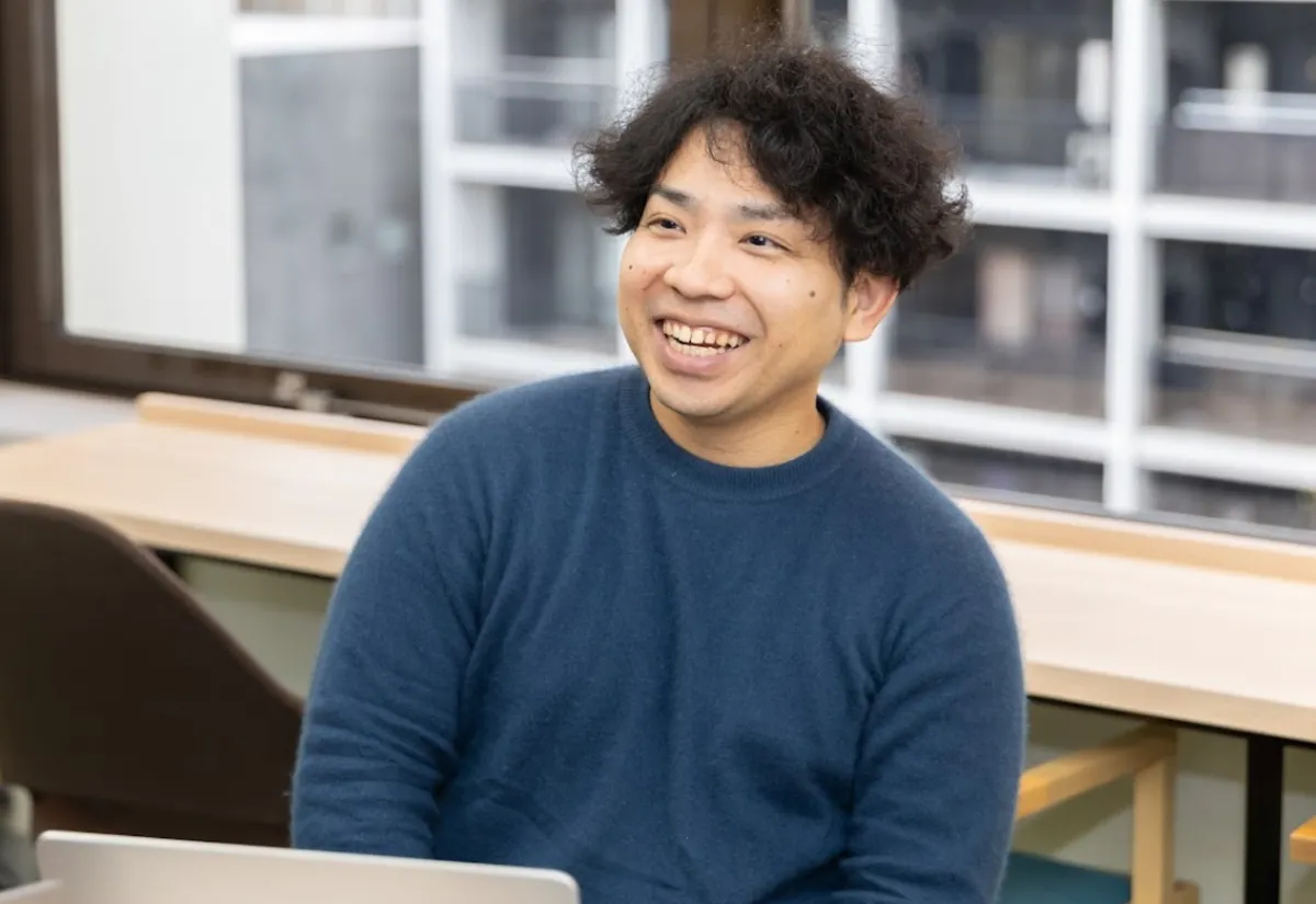 移住×未経験｜薬剤師から福岡のエンジニアへ。「自社開発」と「QOL（生活の質）」のリアル