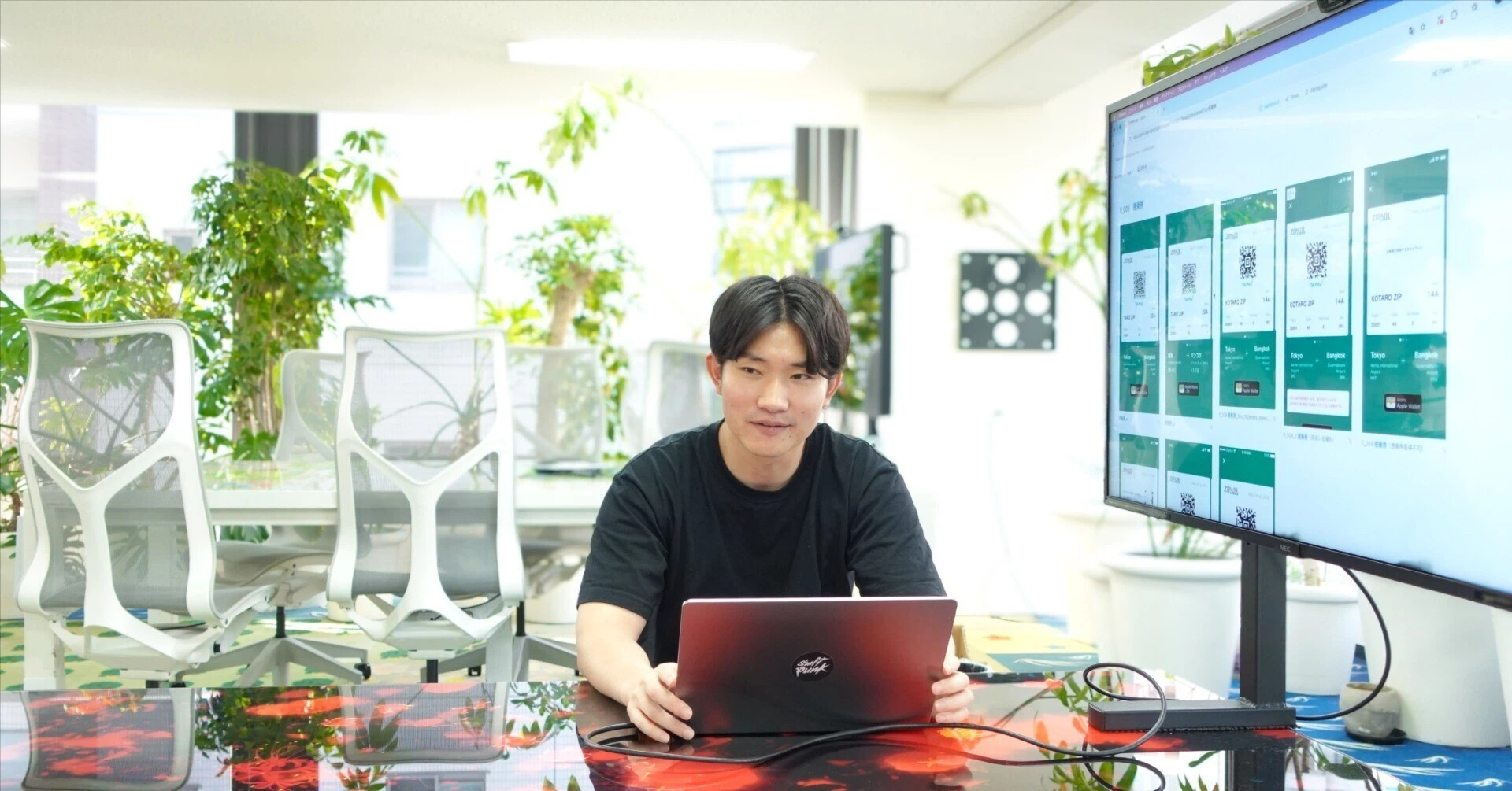 機械工学からソフトウェア開発へ。チームラボの「まずはやってみよう」精神に共鳴